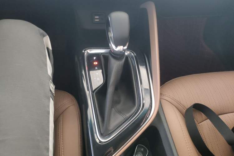 Used Buick GL6 2021 323T Mild Hybrid Connect Luxury Model Gear Lever