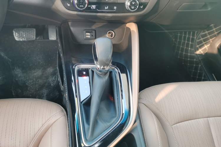 Used Buick GL6 2021 323T Mild Hybrid Connect Luxury Model Gear Lever