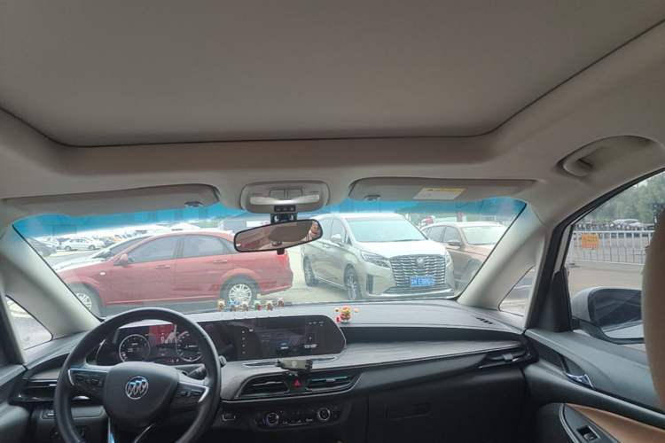 Used Buick GL6 2021 323T Mild Hybrid Connect Luxury Model Headliner