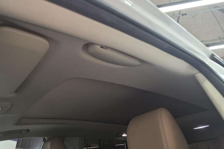 Used Buick GL6 2021 323T Mild Hybrid Connect Luxury Model Headliner