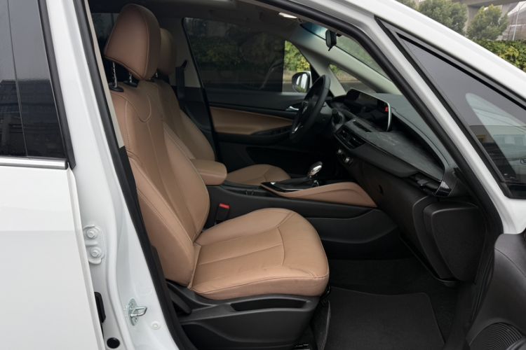 Used Buick GL6 2021 323T Mild Hybrid Connect Luxury Model Interior 1