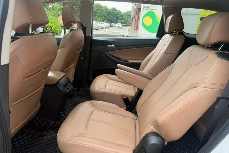 Used Buick GL6 2021 323T Mild Hybrid Connect Prestige Model Interior 1