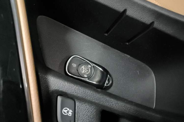 Used Buick GL6 2021 323T Mild Hybrid Connect Luxury Model Interior 1