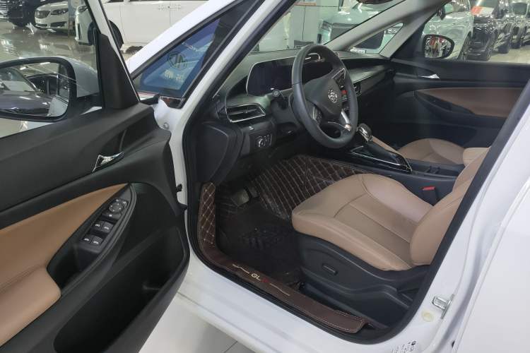 Used Buick GL6 2021 323T Mild Hybrid Connect Luxury Model Interior 1