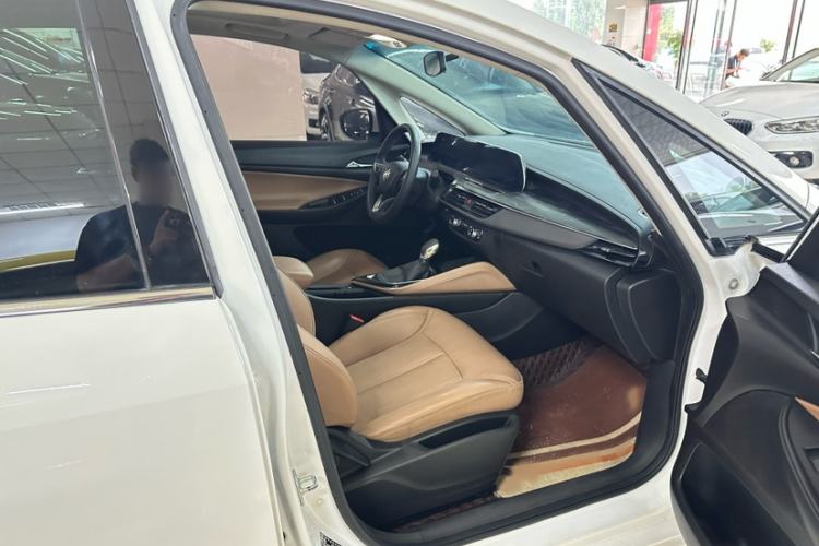 Used Buick GL6 2021 323T Mild Hybrid Connect Luxury Model Interior 10