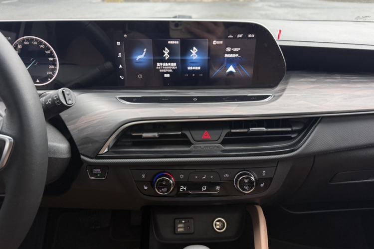 Used Buick GL6 2021 323T Mild Hybrid Connect Luxury Model Interior 12