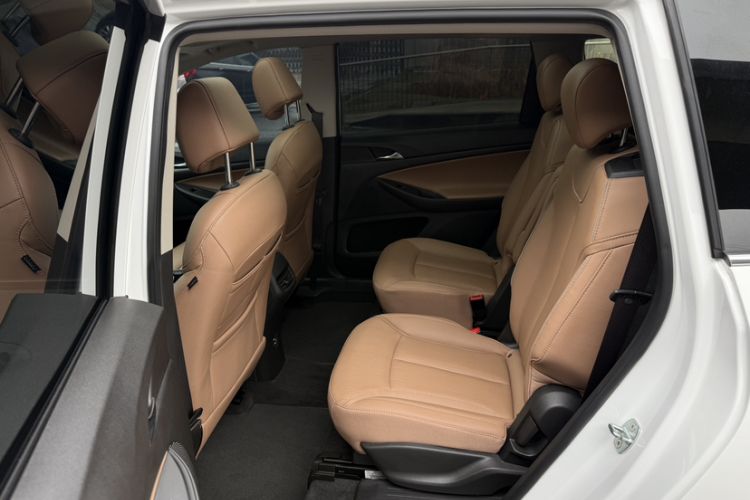 Used Buick GL6 2021 323T Mild Hybrid Connect Luxury Model Interior 2