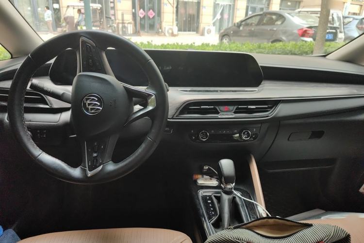 Used Buick GL6 2021 323T Mild Hybrid Connect Luxury Model Interior 2