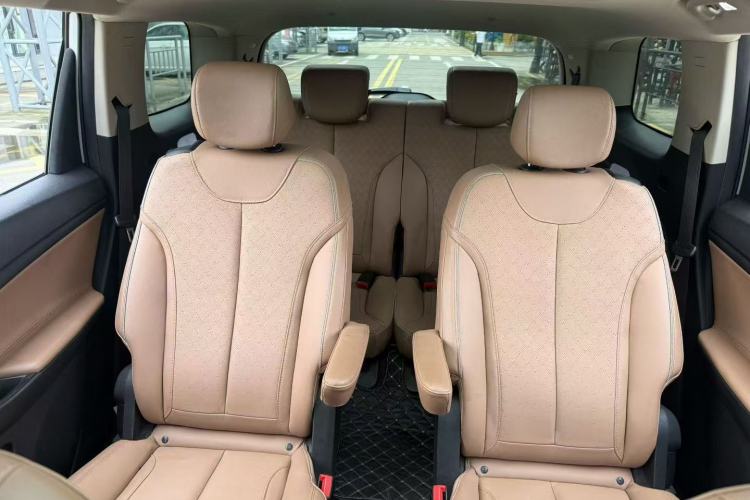 Used Buick GL6 2021 323T Mild Hybrid Connect Prestige Model Interior 3
