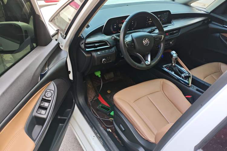 Used Buick GL6 2021 323T Mild Hybrid Connect Prestige Model Interior 3