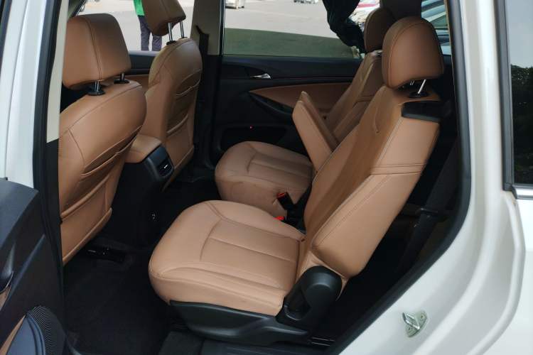 Used Buick GL6 2021 323T Mild Hybrid Connect Luxury Model Interior 4