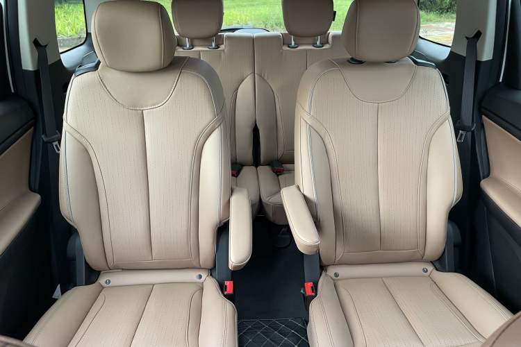 Used Buick GL6 2021 323T Mild Hybrid Connect Luxury Model Interior 5