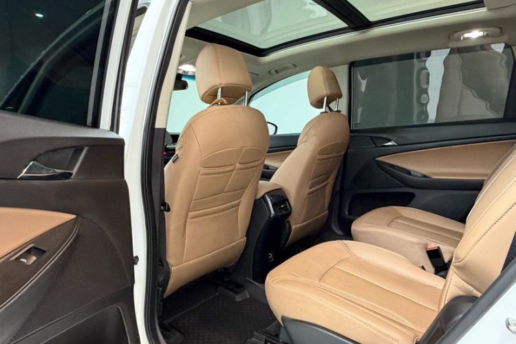 Used Buick GL6 2021 323T Mild Hybrid Connect Luxury Model Interior 5