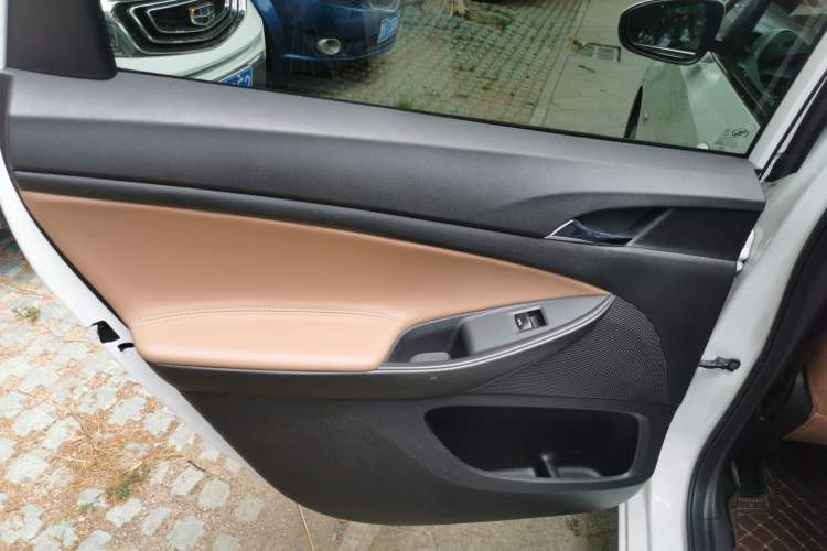 Used Buick GL6 2021 323T Mild Hybrid Connect Luxury Model Interior 8