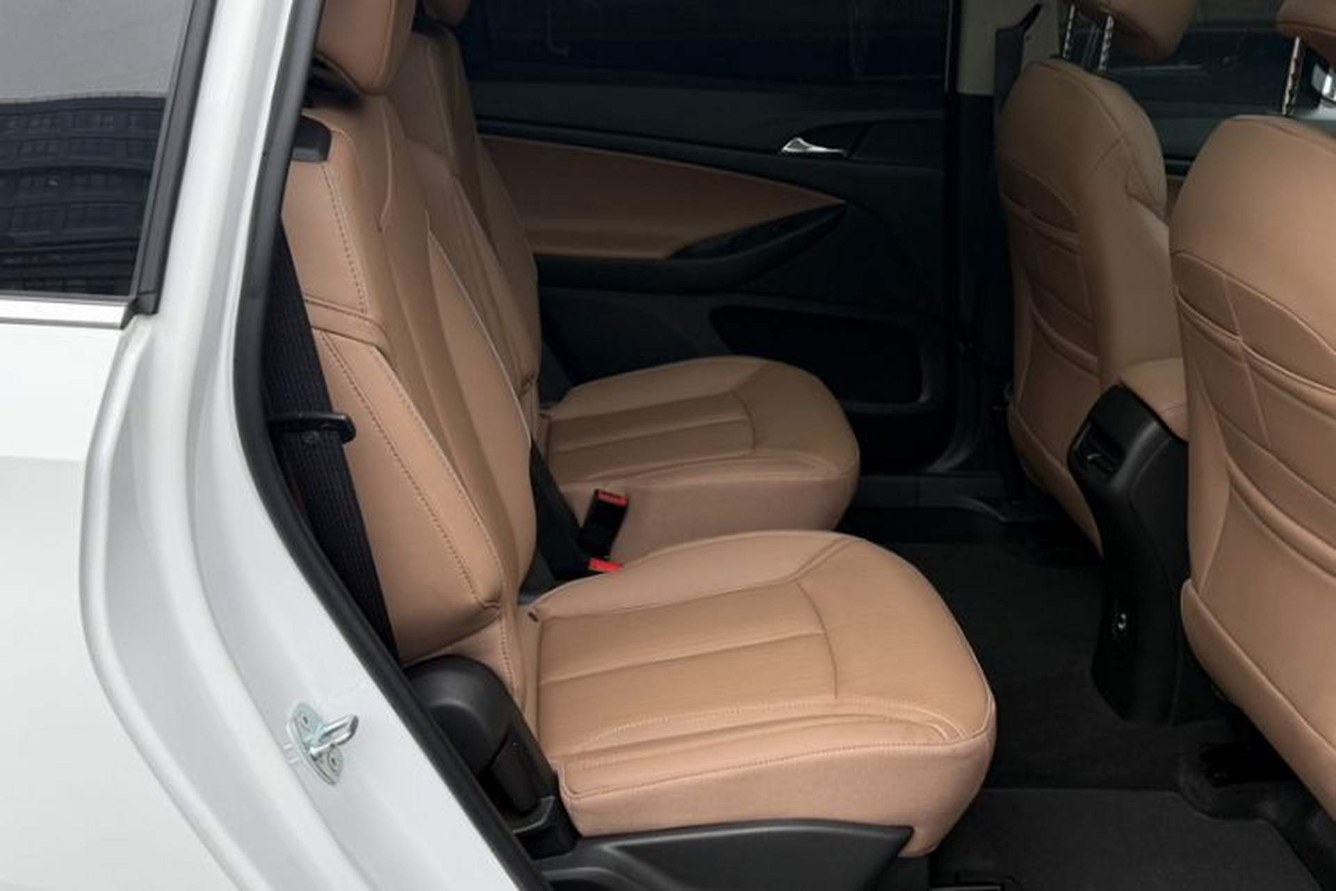 Used Buick GL6 2021 323T Mild Hybrid Connect Luxury Model Interior 9