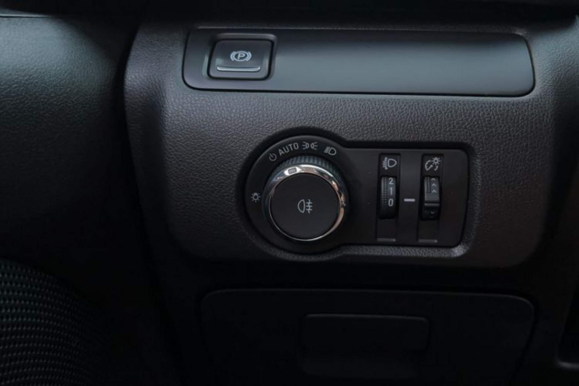 Used Buick GL6 2021 323T Mild Hybrid Connect Luxury Model Interior 9