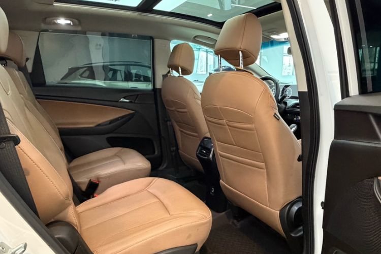 Used Buick GL6 2021 323T Mild Hybrid Connect Luxury Model Interior 9