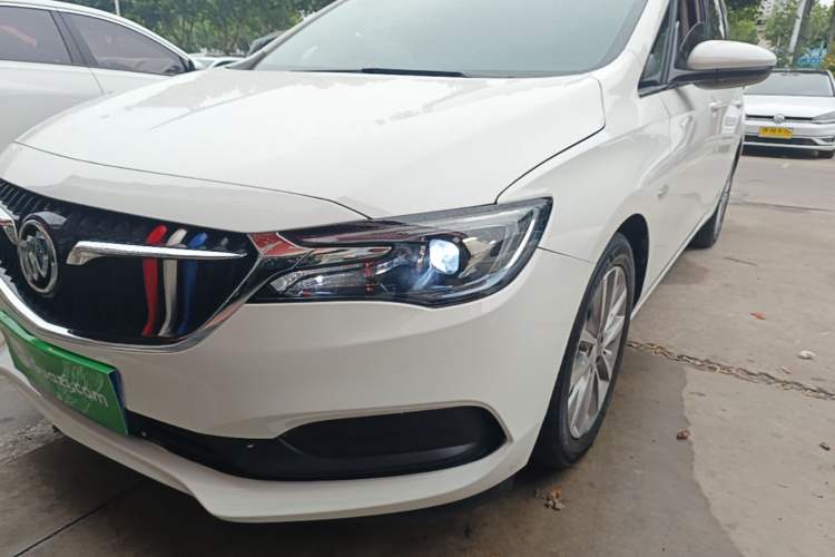 Used Buick GL6 2021 323T Mild Hybrid Connect Luxury Model Left Front Headlight