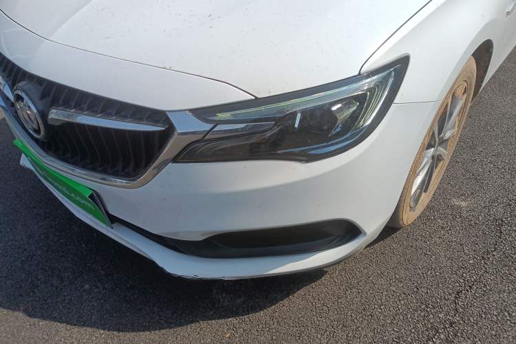 Used Buick GL6 2021 323T Mild Hybrid Connect Luxury Model Left Front Headlight