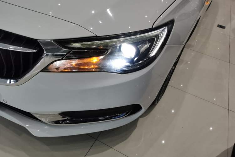 Used Buick GL6 2021 323T Mild Hybrid Connect Prestige Model Left Front Headlight