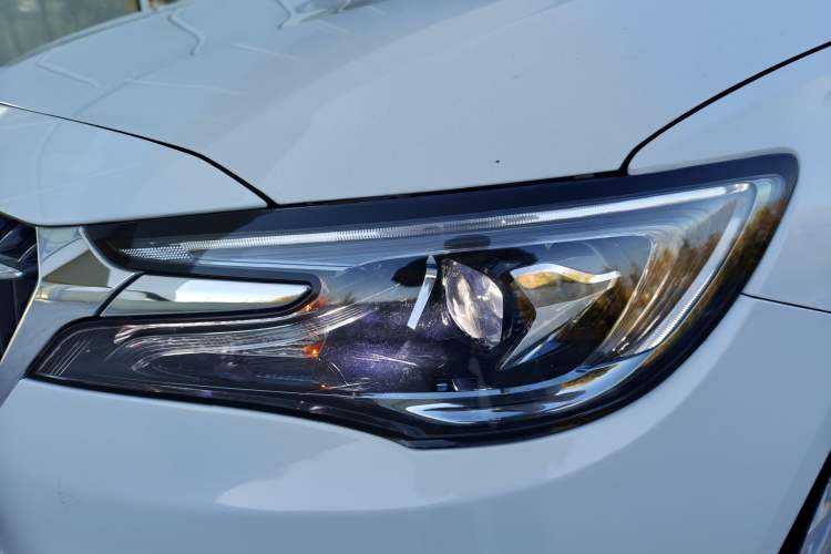 Used Buick GL6 2021 323T Mild Hybrid Connect Luxury Model Left Front Headlight