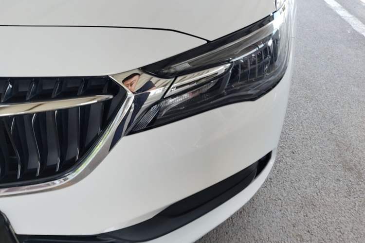 Used Buick GL6 2021 323T Mild Hybrid Connect Luxury Model Left Front Headlight