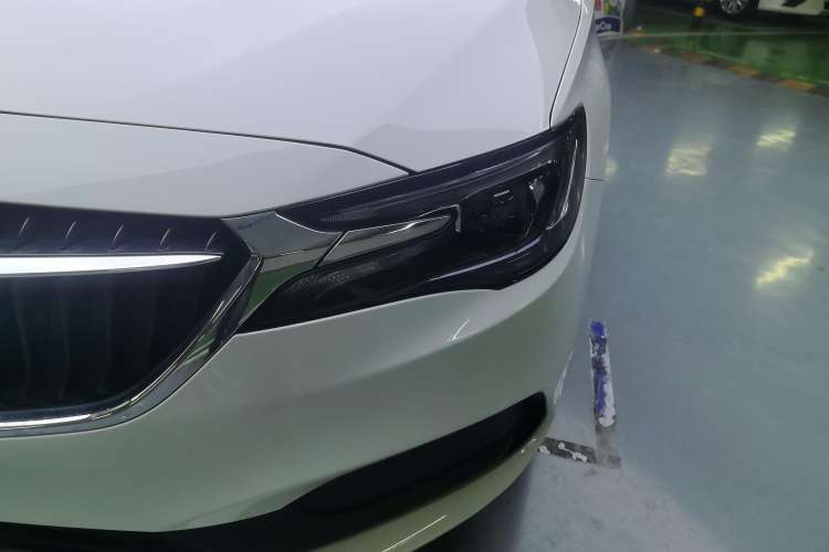 Used Buick GL6 2021 323T Mild Hybrid Connect Luxury Model Left Front Headlight