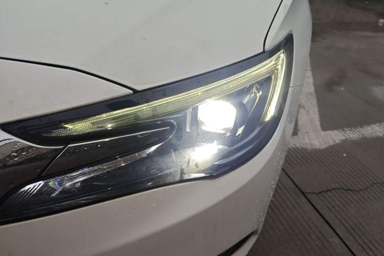 Used Buick GL6 2021 323T Mild Hybrid Connect Luxury Model Left Front Headlight