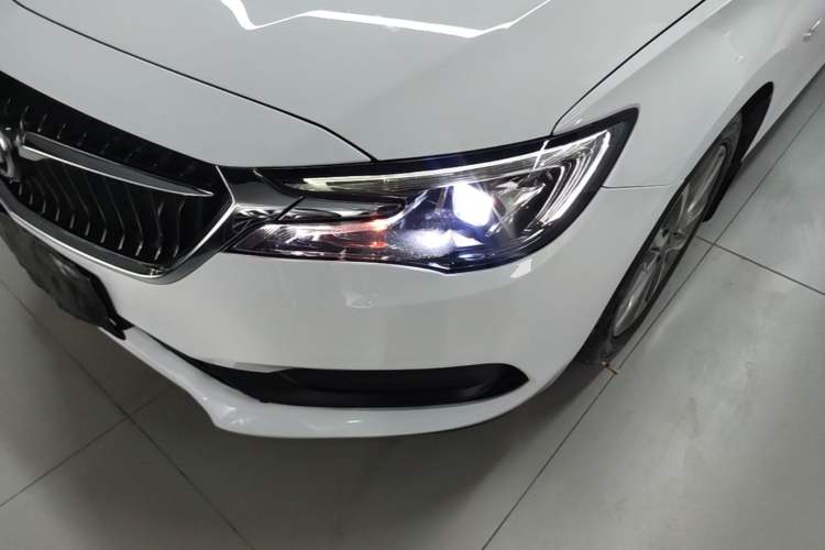 Used Buick GL6 2021 323T Mild Hybrid Connect Luxury Model Left Front Headlight