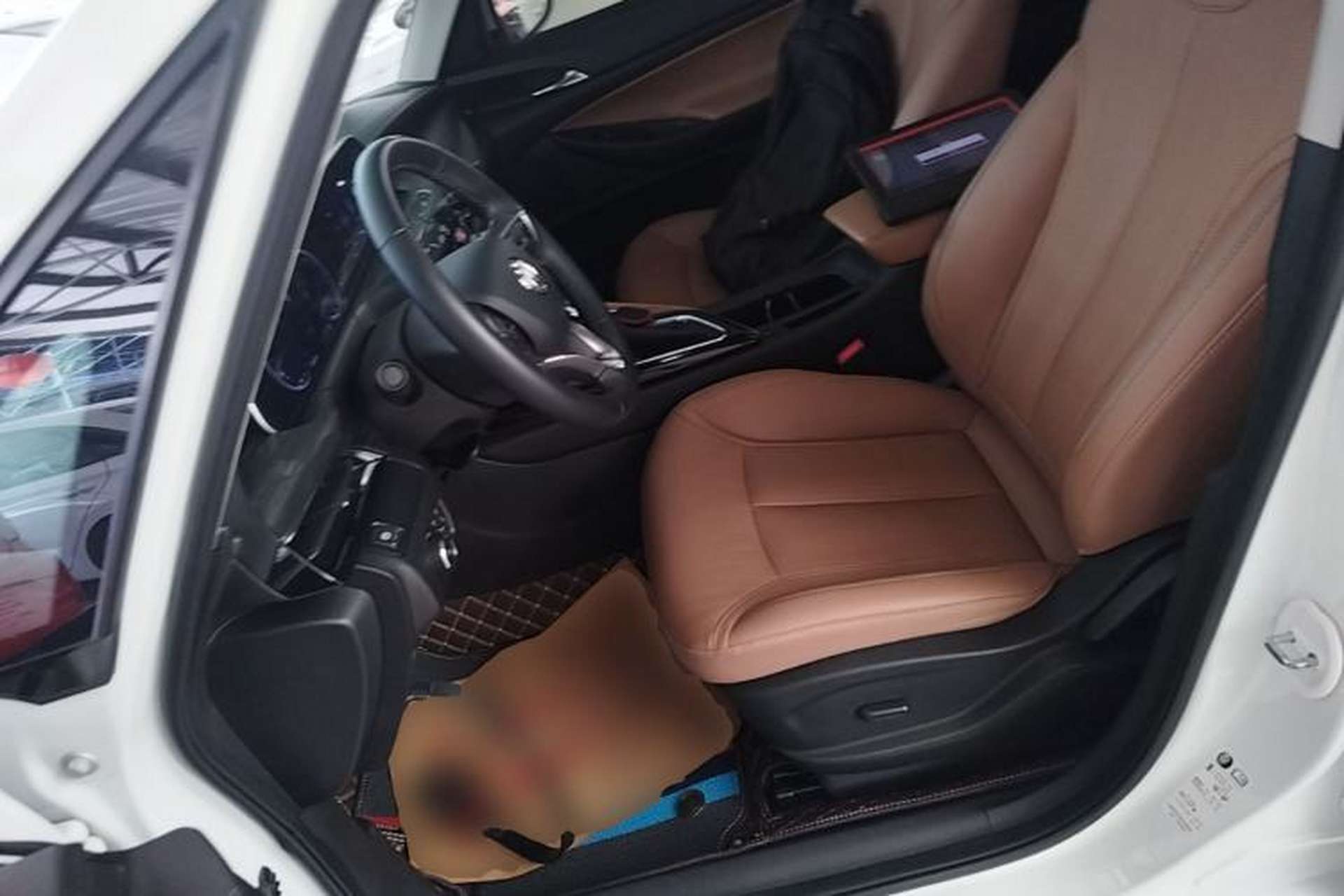 Used Buick GL6 2021 323T Mild Hybrid Connect Luxury Model Left Front Seat