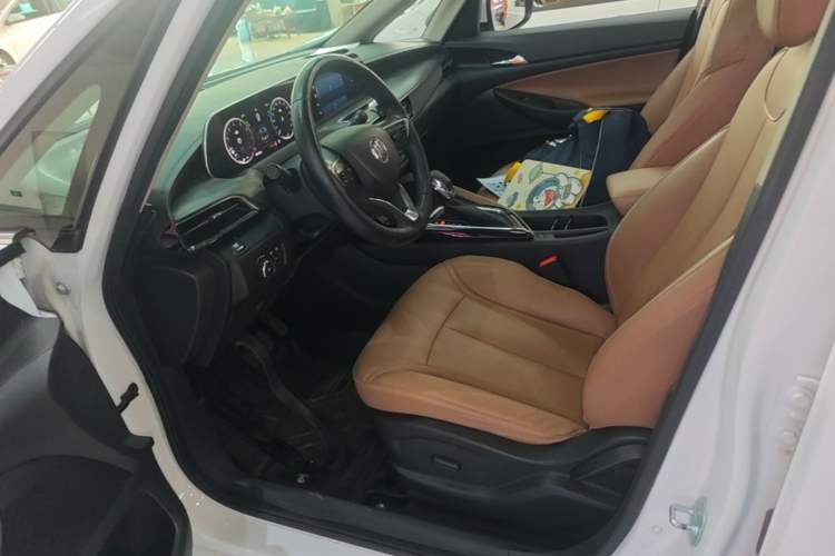 Used Buick GL6 2021 323T Mild Hybrid Connect Luxury Model Left Front Seat