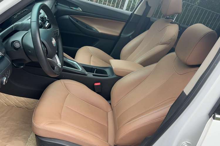 Used Buick GL6 2021 323T Mild Hybrid Connect Luxury Model Left Front Seat