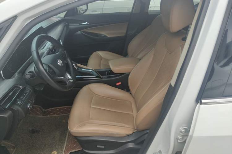 Used Buick GL6 2021 323T Mild Hybrid Connect Prestige Model Left Front Seat