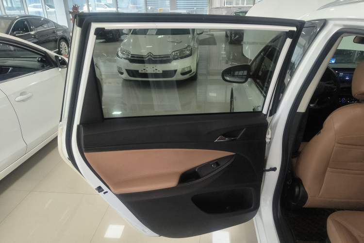 Used Buick GL6 2021 323T Mild Hybrid Connect Luxury Model Left Rear Door Interior