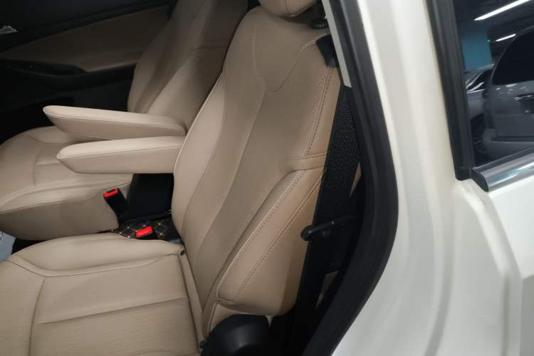 Used Buick GL6 2021 323T Mild Hybrid Connect Luxury Model Left Rear Seat