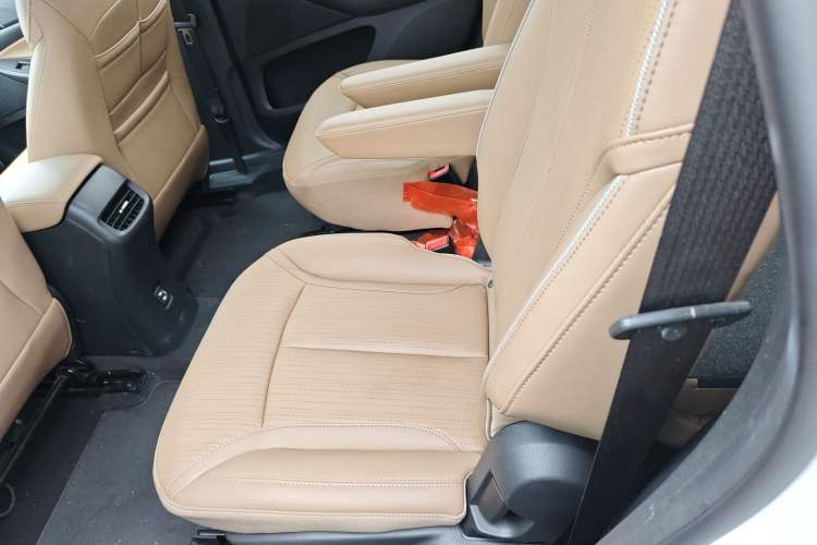 Used Buick GL6 2021 323T Mild Hybrid Connect Luxury Model Left Rear Seat