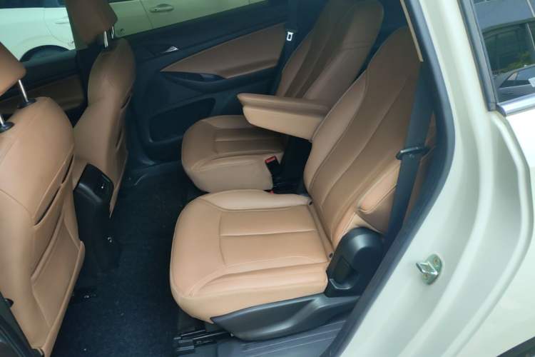 Used Buick GL6 2021 323T Mild Hybrid Connect Luxury Model Left Rear Seat