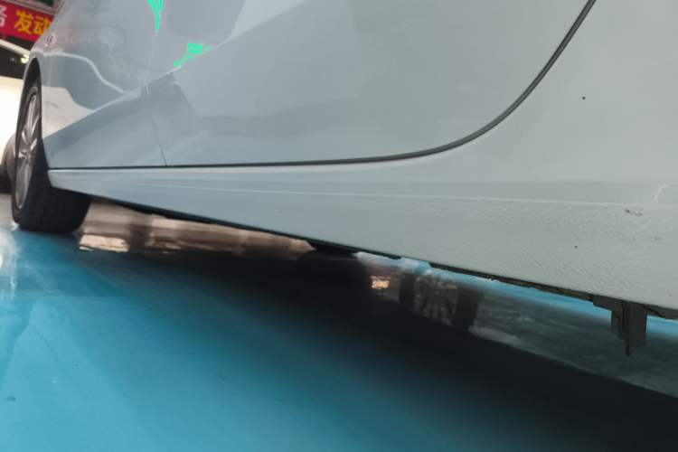 Used Buick GL6 2021 323T Mild Hybrid Connect Luxury Model Left Side Sill