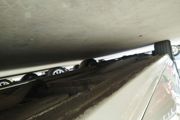 Used Buick GL6 2021 323T Mild Hybrid Connect Luxury Model Left Side Sill