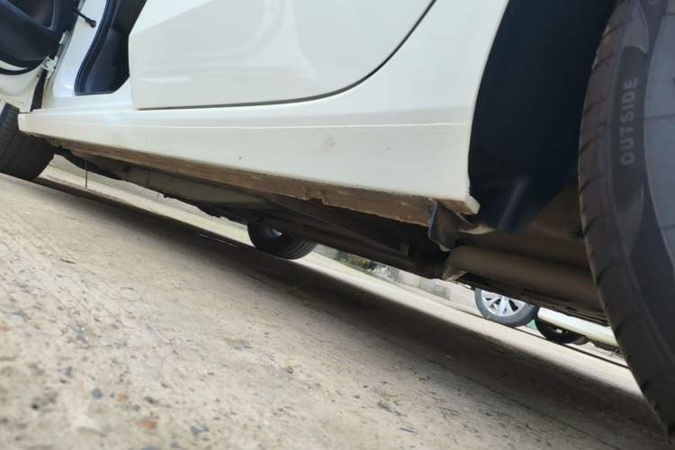 Used Buick GL6 2021 323T Mild Hybrid Connect Luxury Model Left Side Sill