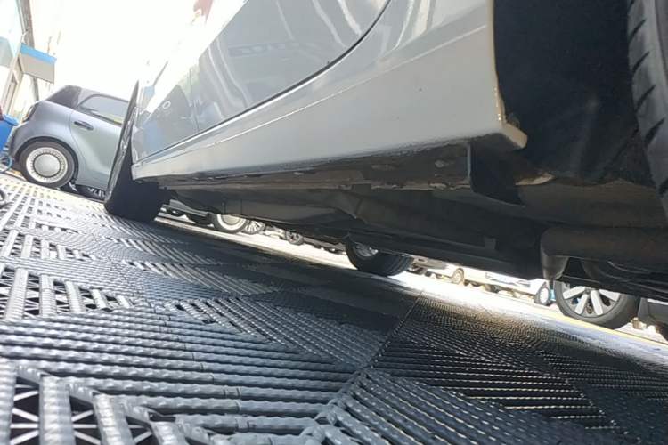 Used Buick GL6 2021 323T Mild Hybrid Connect Prestige Model Left Side Sill