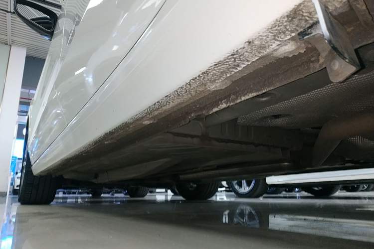 Used Buick GL6 2021 323T Mild Hybrid Connect Luxury Model Left Side Sill