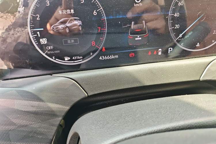 Used Buick GL6 2021 323T Mild Hybrid Connect Luxury Model Odometer Close Up