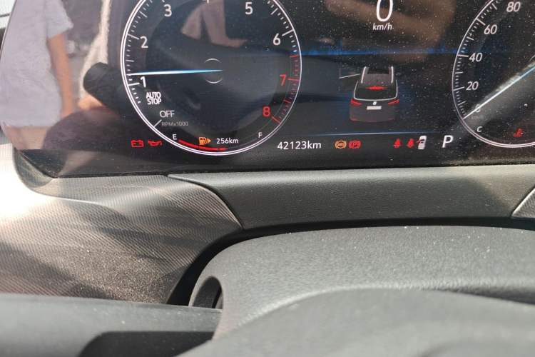 Used Buick GL6 2021 323T Mild Hybrid Connect Luxury Model Odometer Close Up