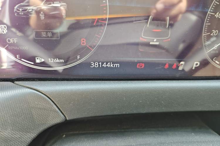 Used Buick GL6 2021 323T Mild Hybrid Connect Luxury Model Odometer Close Up