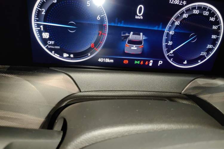 Used Buick GL6 2021 323T Mild Hybrid Connect Luxury Model Odometer Close Up