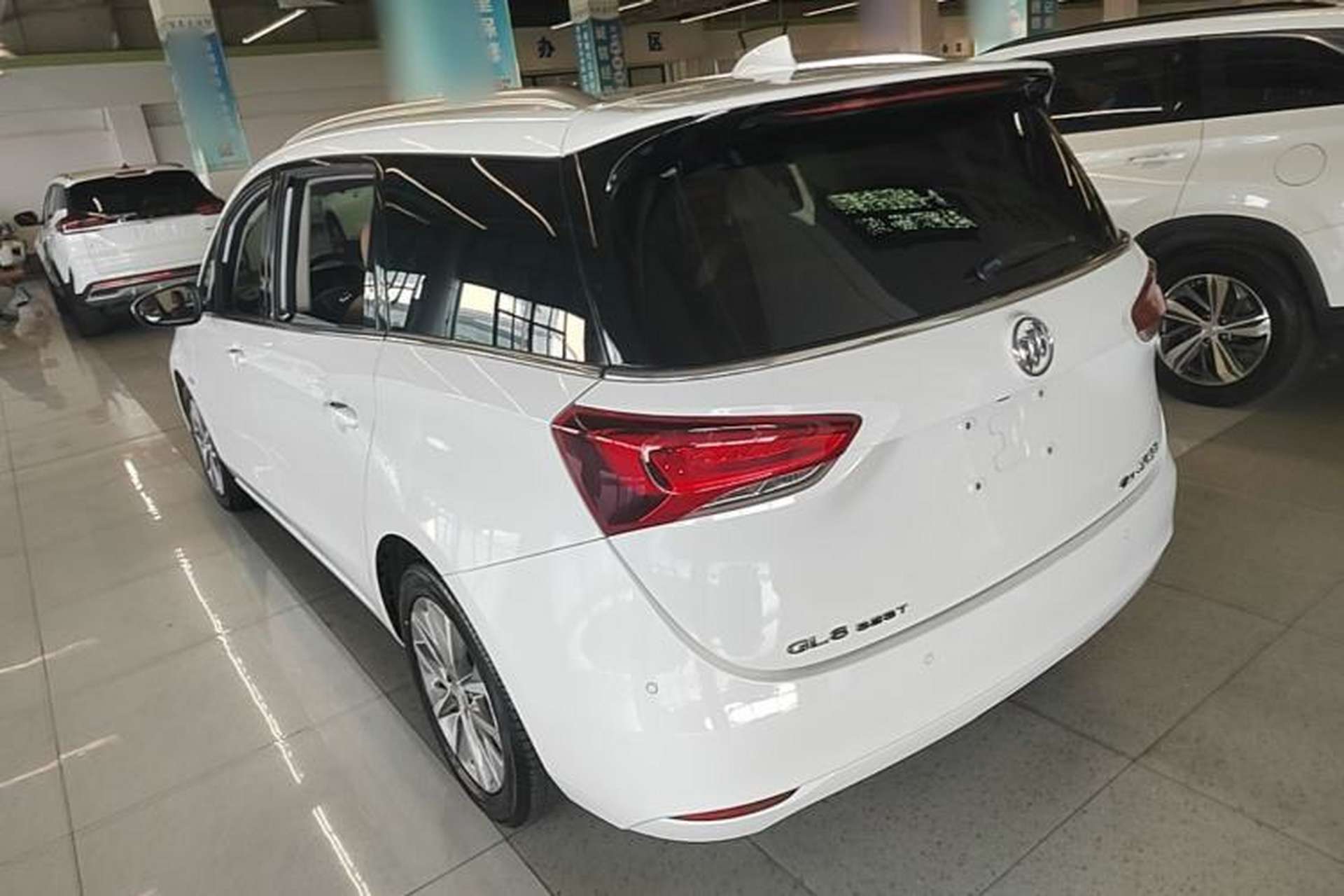Used Buick GL6 2021 323T Mild Hybrid Connect Luxury Model Rear Left 45 Deg