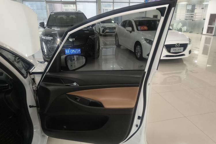 Used Buick GL6 2021 323T Mild Hybrid Connect Luxury Model Right Front Door Interior