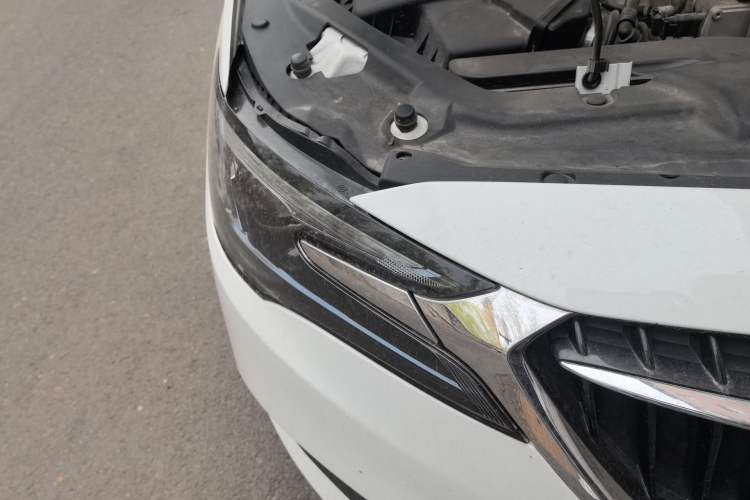 Used Buick GL6 2021 323T Mild Hybrid Connect Luxury Model Right Front Headlight