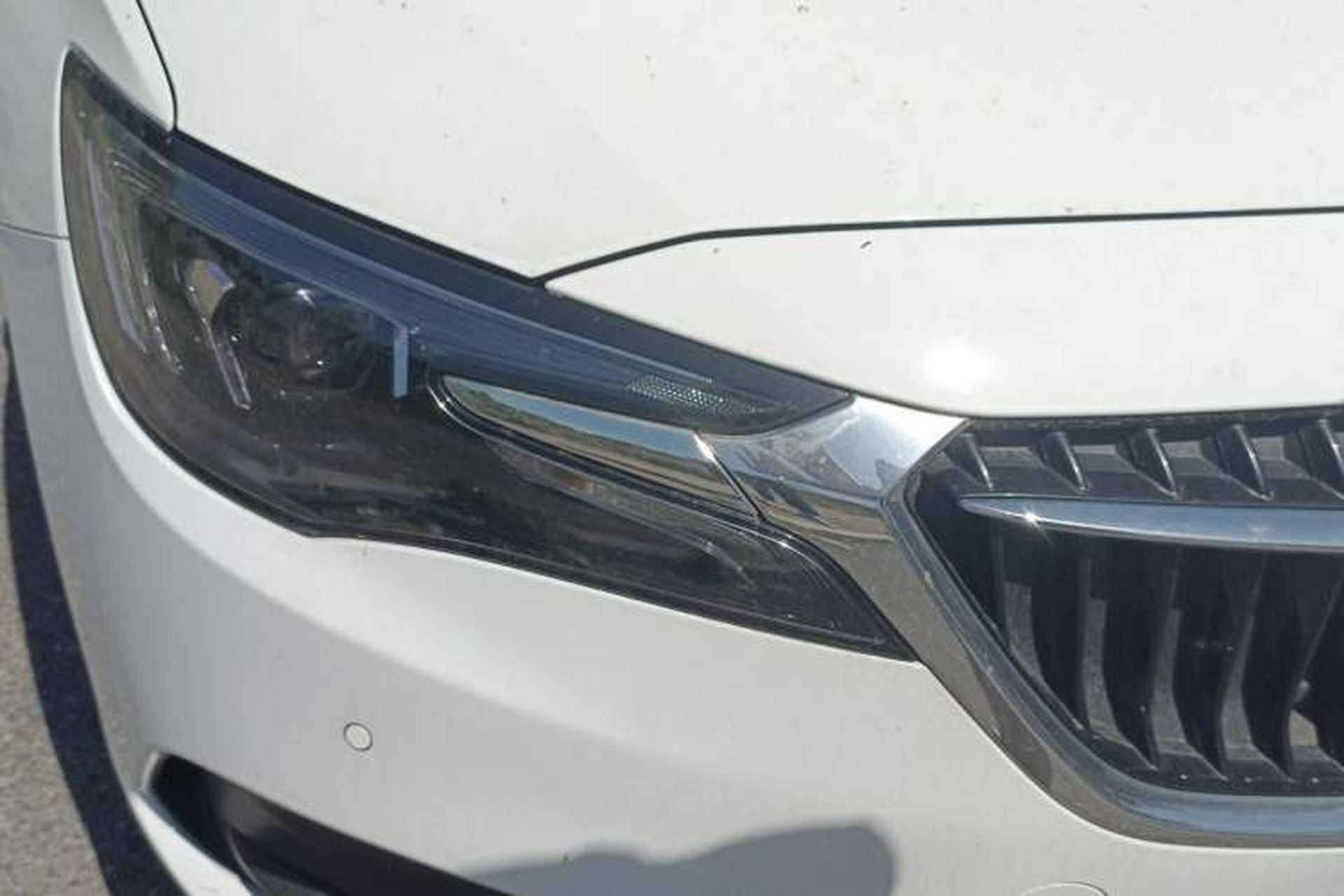 Used Buick GL6 2021 323T Mild Hybrid Connect Luxury Model Right Front Headlight